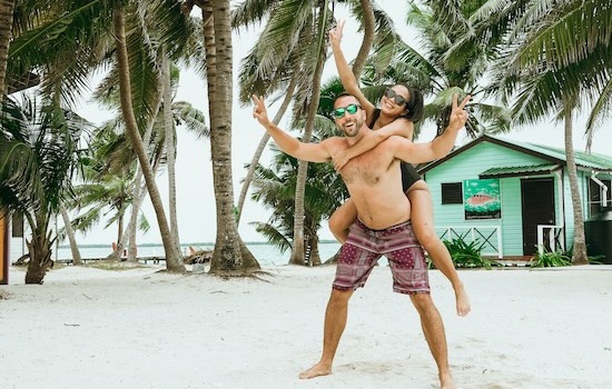 Tobacco Caye Cabanas